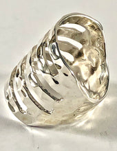 Load image into Gallery viewer, Sterling Silver Ring SR00019